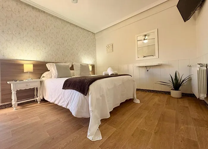 Hospedaje Javier - AlojateislaCasa Rural